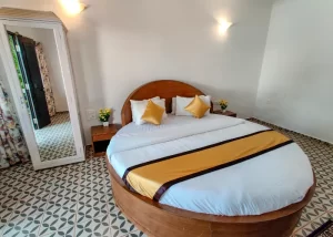 rooms at resort near Calangute beach