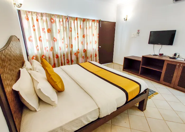 rooms at resort near Calangute beach